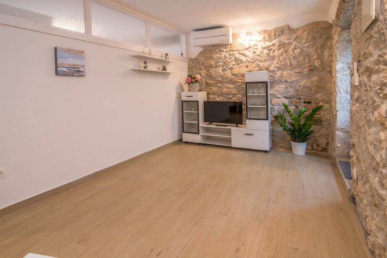 Apartments Tara Vrbnik Dış mekan fotoğraf