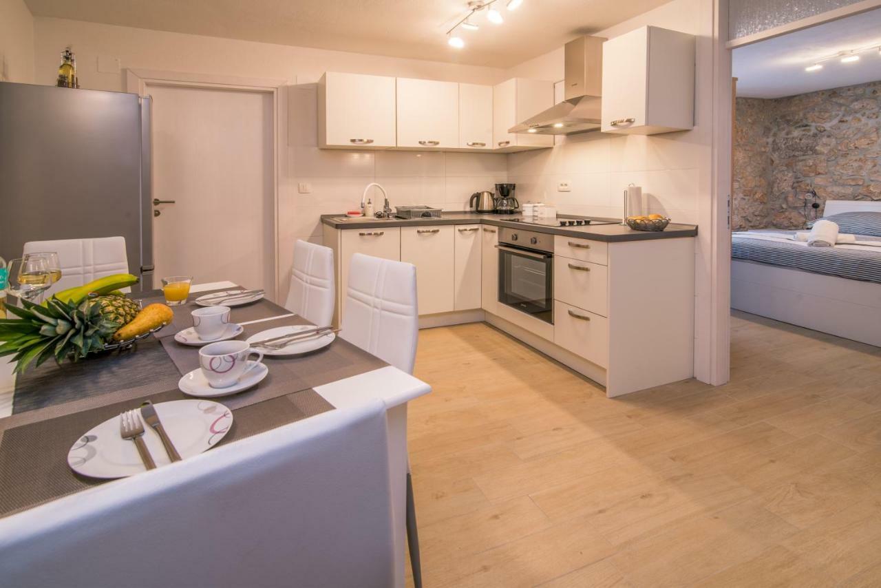 Apartments Tara Vrbnik Dış mekan fotoğraf