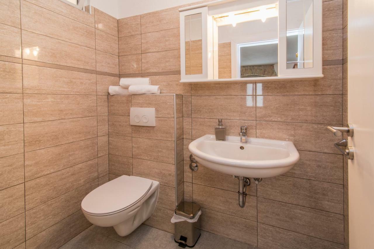 Apartments Tara Vrbnik Dış mekan fotoğraf