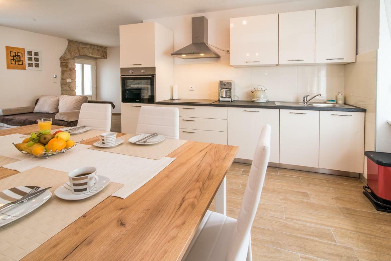Apartments Tara Vrbnik Dış mekan fotoğraf