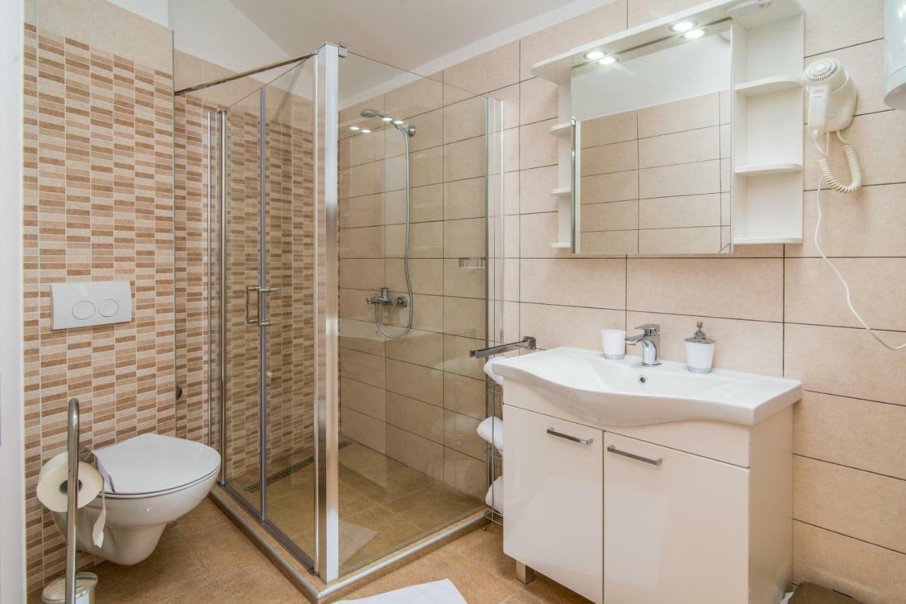 Apartments Tara Vrbnik Dış mekan fotoğraf
