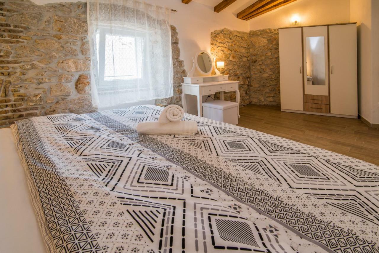 Apartments Tara Vrbnik Dış mekan fotoğraf