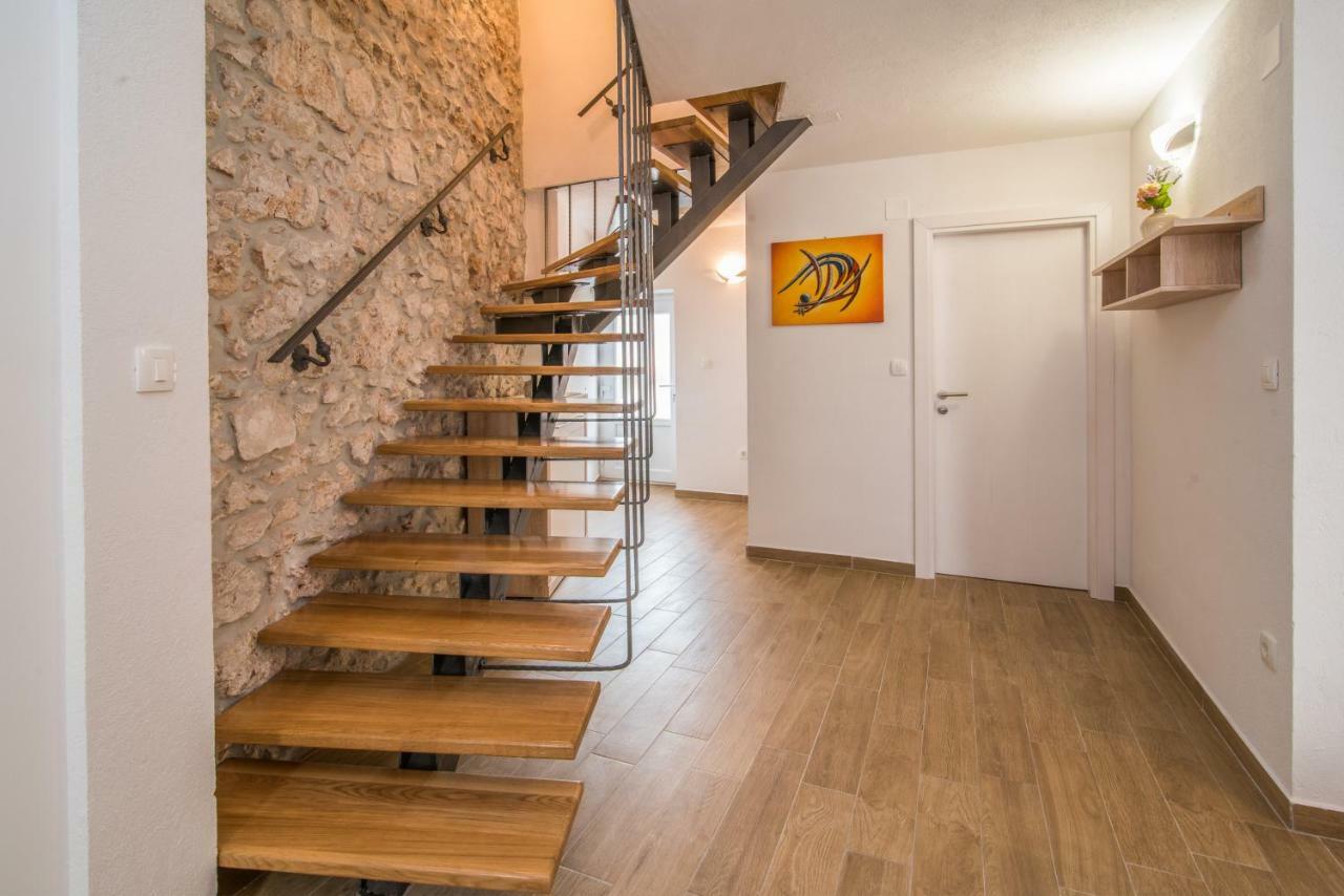 Apartments Tara Vrbnik Dış mekan fotoğraf